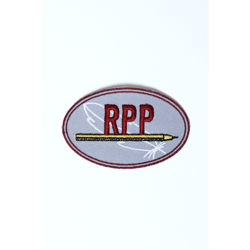 Rīgas Pļavnieku pamatskolas LOGO jeb EMBLĒMA (PELĒKA)